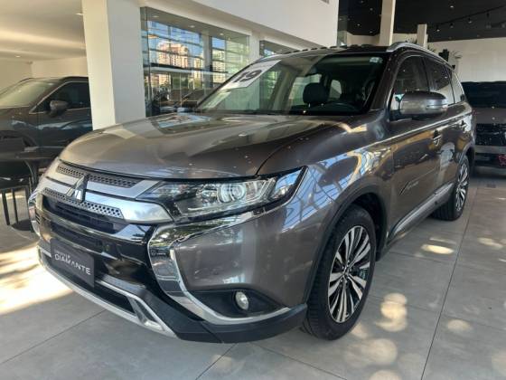 MITSUBISHI OUTLANDER 2.0 MIVEC GASOLINA HPE AUTOMÁTICO MITSUBISHI OUTLANDER 2.0 MIVEC GASOLINA HPE AUTOMÁTICO